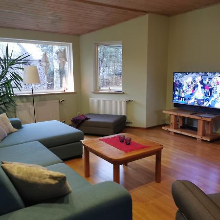 Kaare Guesthouse Viljandi  Eksteriør billede