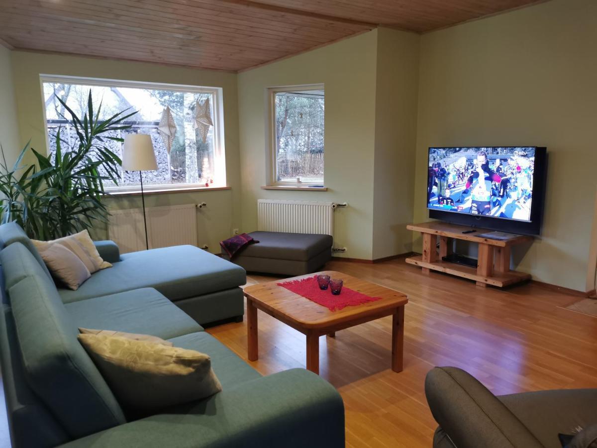 Kaare Guesthouse Viljandi  Eksteriør billede