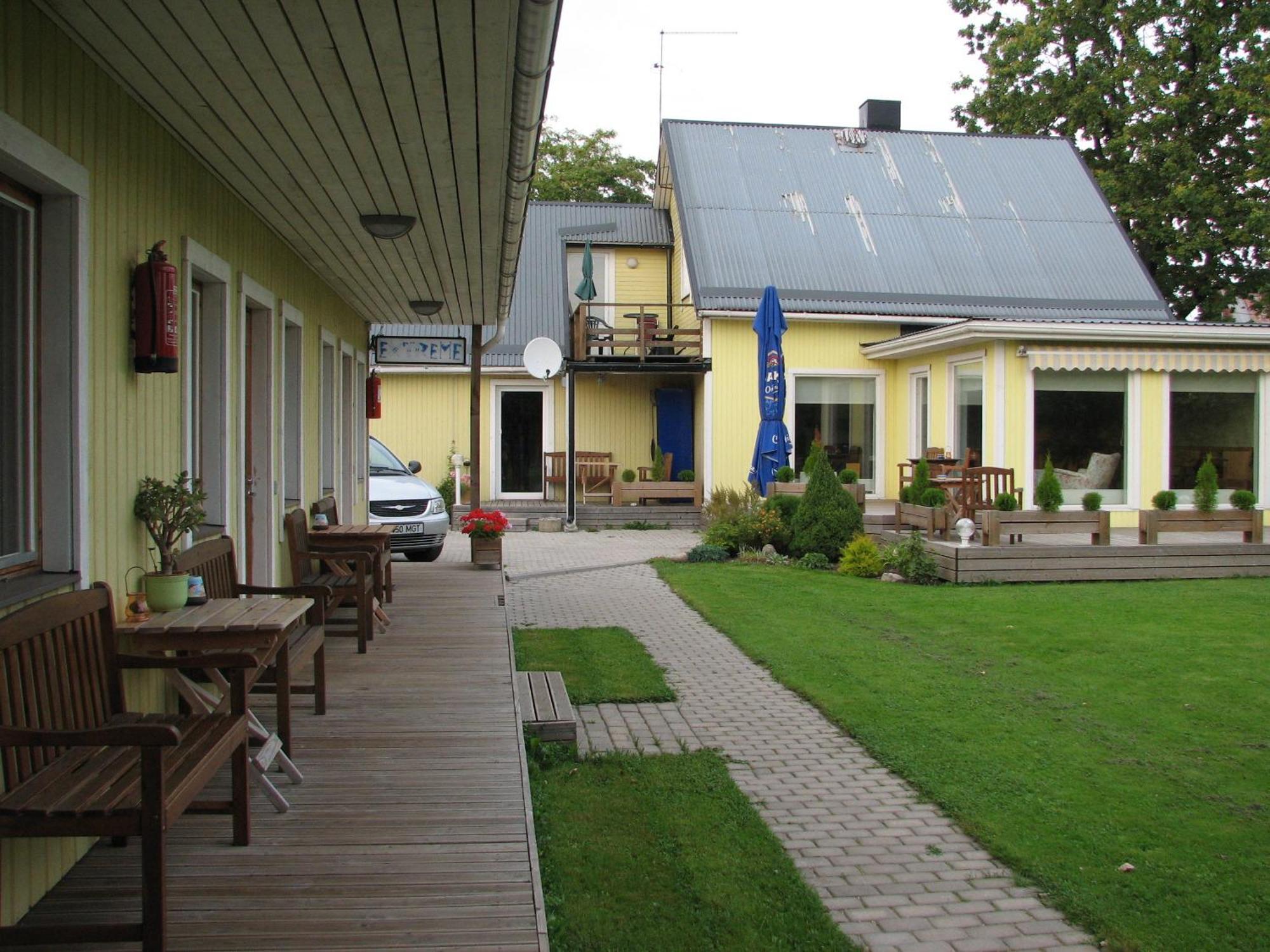 Kaare Guesthouse Viljandi  Eksteriør billede