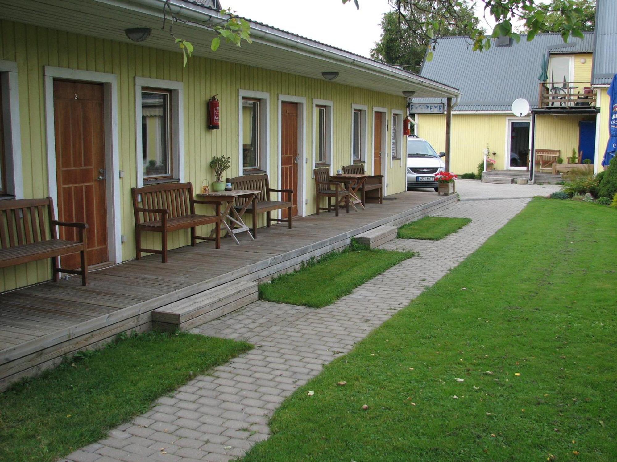 Kaare Guesthouse Viljandi  Eksteriør billede
